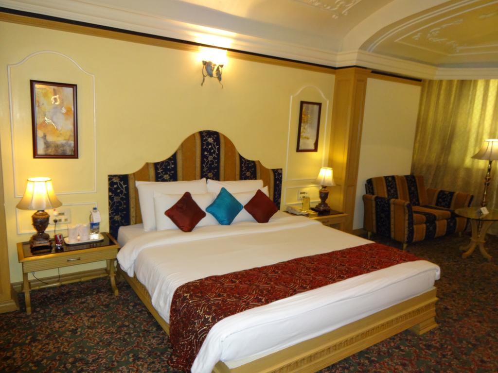 Hotel Babylon International Rāipur Eksteriør bilde