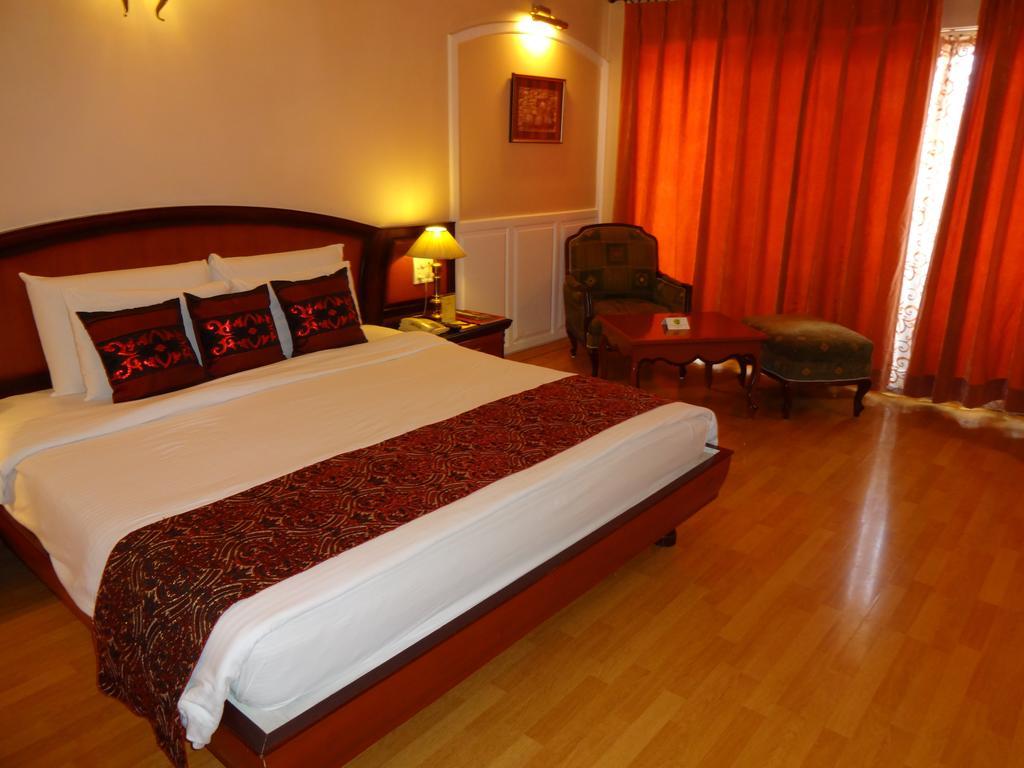 Hotel Babylon International Rāipur Eksteriør bilde