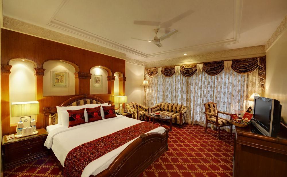 Hotel Babylon International Rāipur Eksteriør bilde